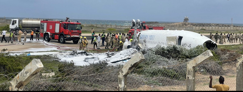 Somalija: Avion se srušio pri slijetanju, svi putnici preživjeli