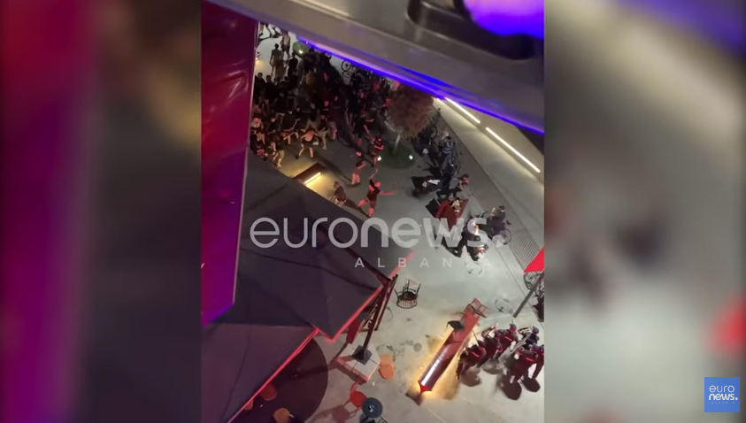 Sukob navijača Zrinjskog i albanske policije, 25 navijača privedeno