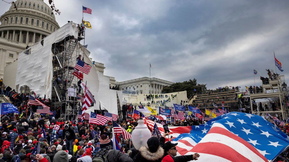 Trump izabrao da ne reaguje na nasilje na Capitolu