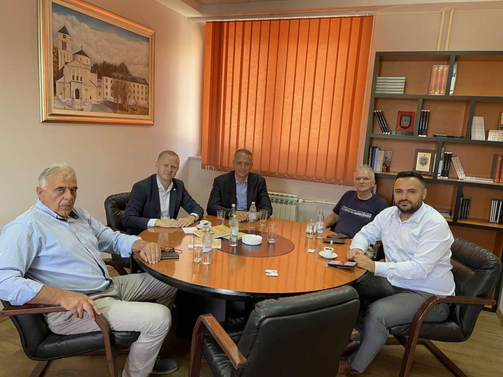 Klub Bošnjaka u posjeti institucijama Kantona 10 u Livnu i Tomislavgradu