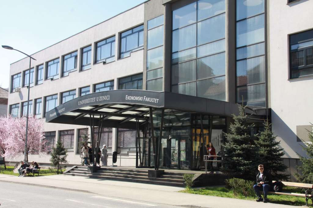 Zenički univerzitet u prvom toku upisao 468 brucoša od planiranih 995