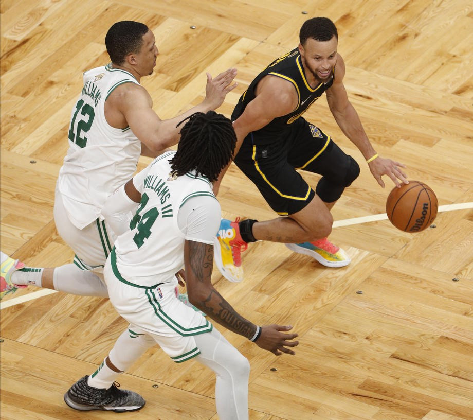 Boston poveo sa 2:1 protiv Golden Statea u finalu NBA lige