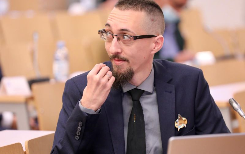 Baričić: Povlačim se iz politike zbog slanja snimki seksualnog sadržaja