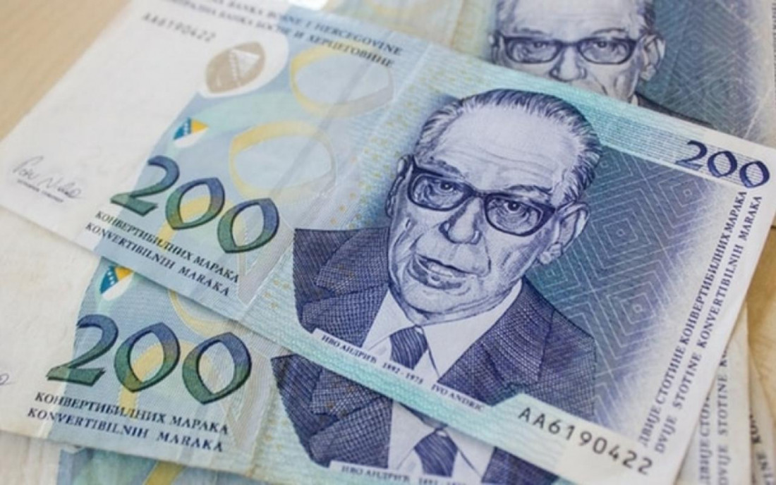 U FBiH u aprilu prosječna neto plaća bila 1.080 KM, a bruto plaća 1.667 KM