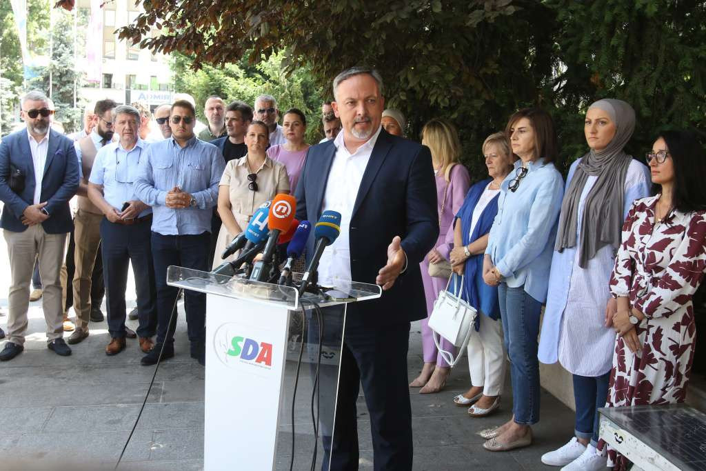 Dević: Božiji zakoni su iznad svih ljudskih zakona