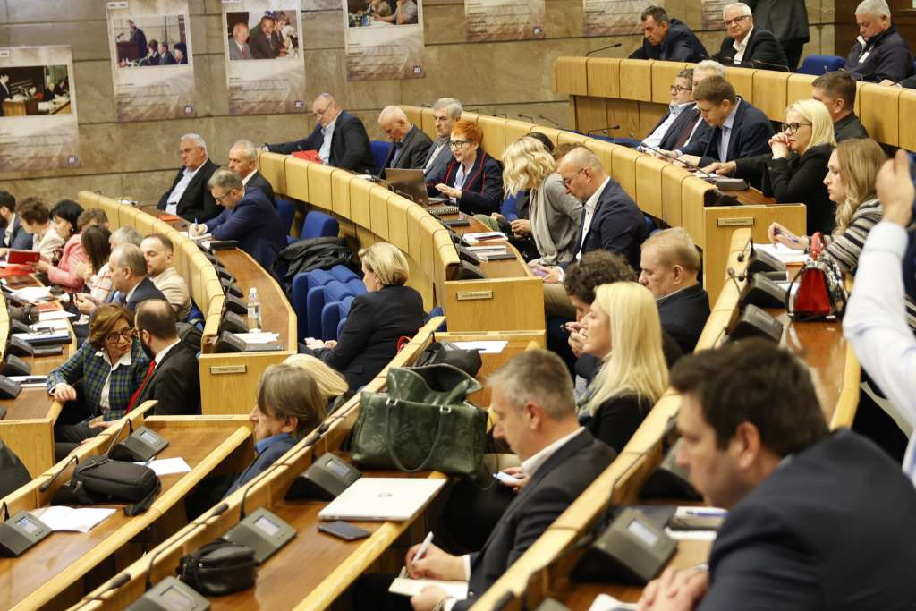 Predstavnički dom prihvatio izmjene i dopune Zakona o upravnom postupku