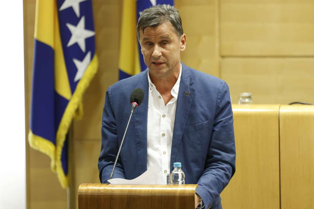 Premijer Novalić obrazložio zastupnicima izvještaj o radu Vlade u 2021.