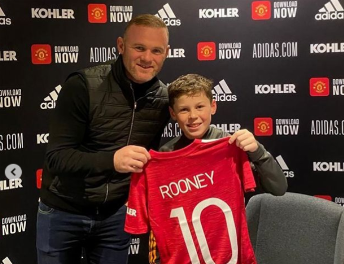 Rooneyjev sin potpisao za ManU