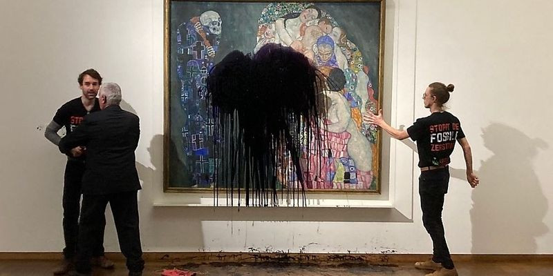 Ekološki aktivisti isprskali zaštitno staklo Klimtove slike u bečkom muzeju