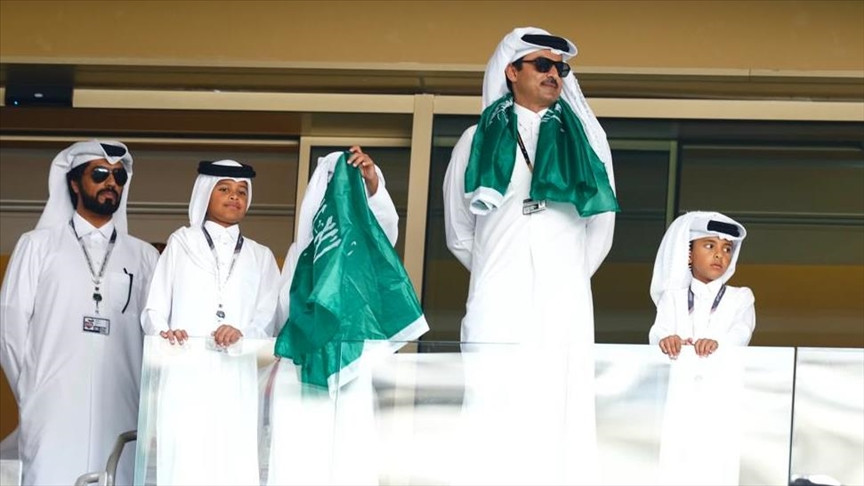 Emir Katara nosio zastavu Saudijske Arabije, bivšeg neprijatelja