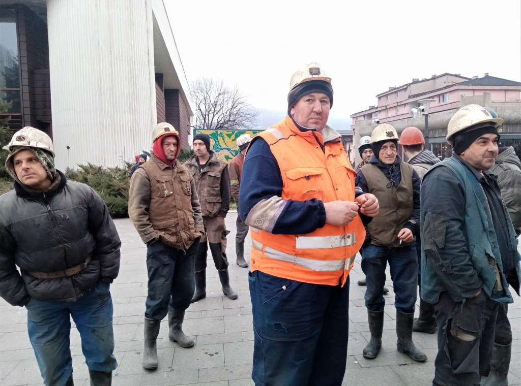 Zenički rudari prekinuli radnički neposluh
