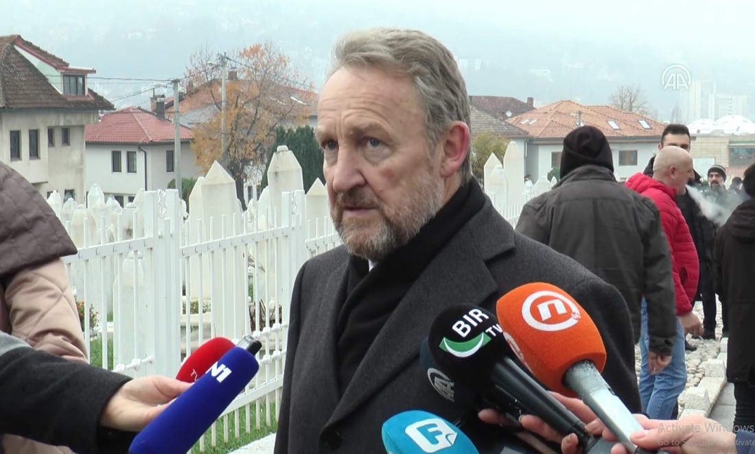 Izetbegović o formiranju vlasti: Nije mudro popustiti željama stranaca radi komadića vlasti