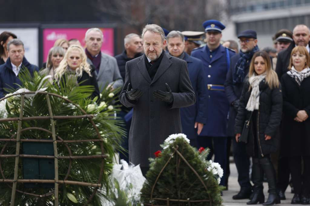 Izetbegović: Poruku optimizma treba poslati na današnji dan