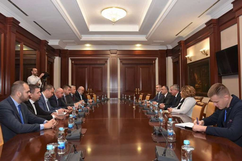 Višković u nastavku konsultacija razgovarao sa delegacijom SP-a