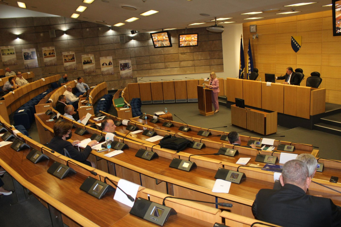 Bošnjak, Srbin i ostali tražit će se preraspodjelom mandata