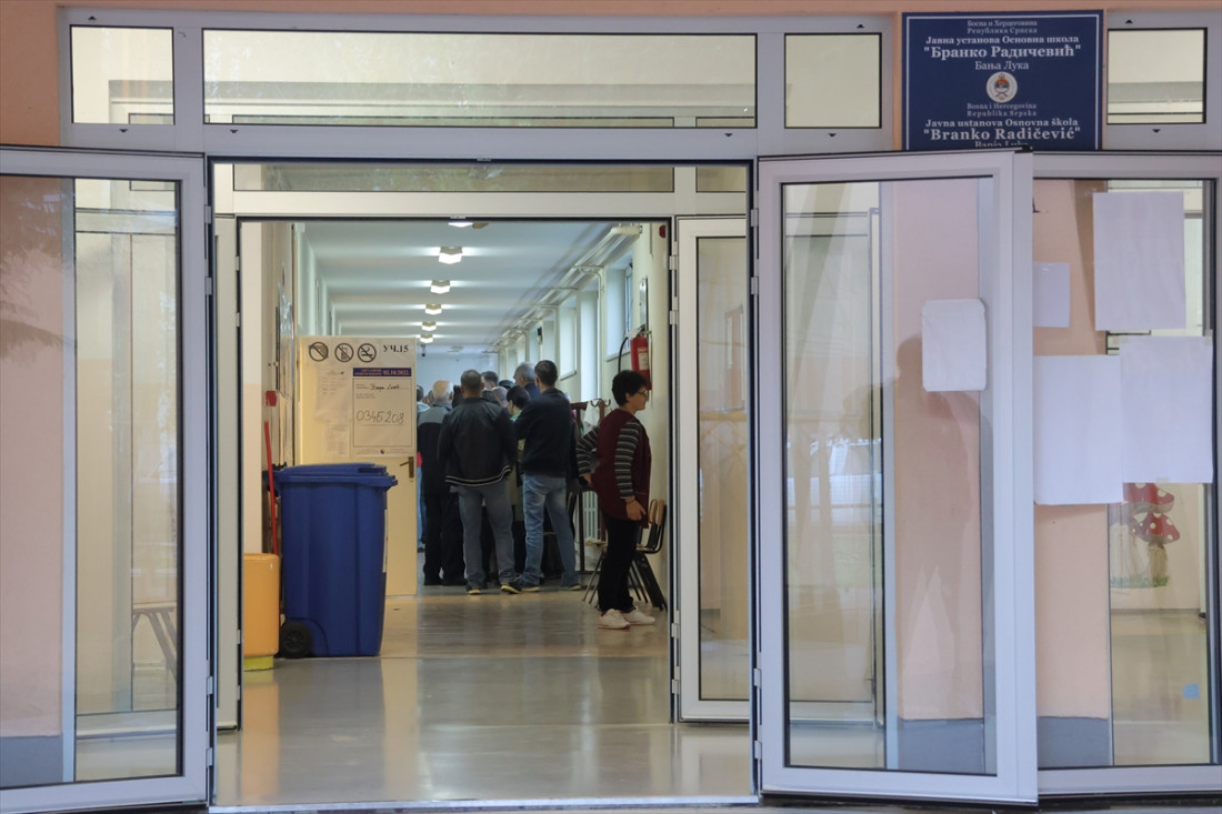 MUP RS-a: Proces glasanja u RS-u odvija se mirno