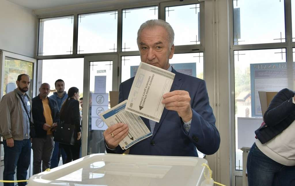 Šarović: Ovo je trenutak za buđenje svih, izađite i glasajte