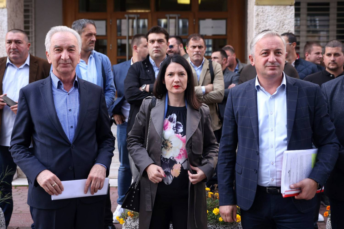U Banjaluci večeras protest opozicije, Dodik poručio da ne mogu šetati gradom, MUP se ne oglašava
