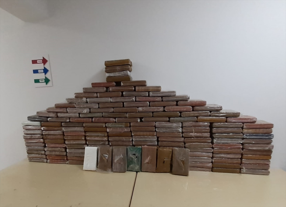 Na brodu u Antaliji zaplijenjeno više od 183 kilograma kokaina