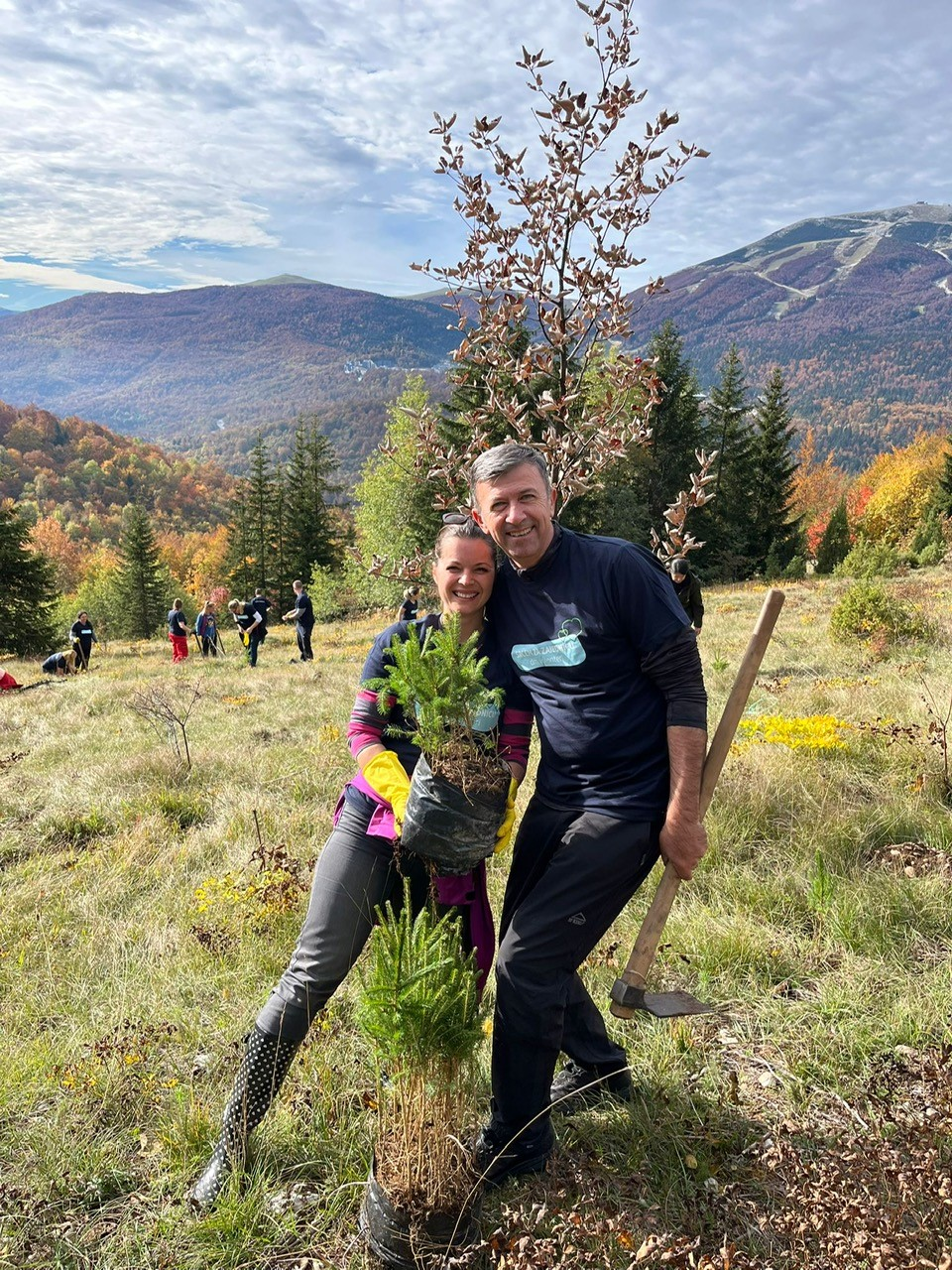 Podrška projektima pošumljavanja kupovinom odabranih proizvoda kompanije Henkel u dm prodavnicama