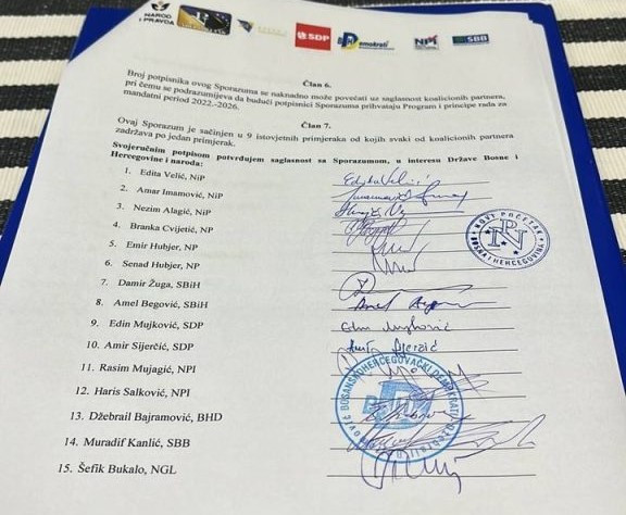 BPK prvi implementira rezultate izbora, osam stranaka potpisalo sporazum