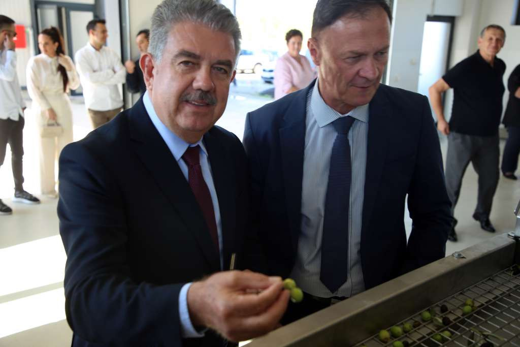Herceg pustio u rad pogon za preradu maslina u Neumu