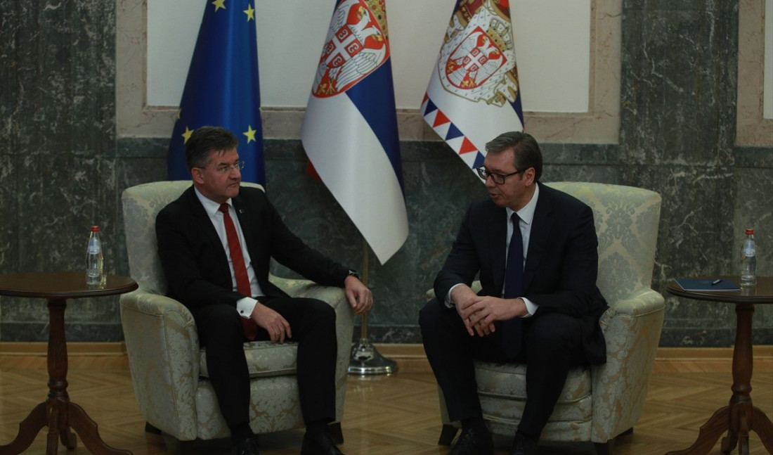 Vučić sa Lajčakom o otvorenim pitanjima u dijalogu s Prištinom