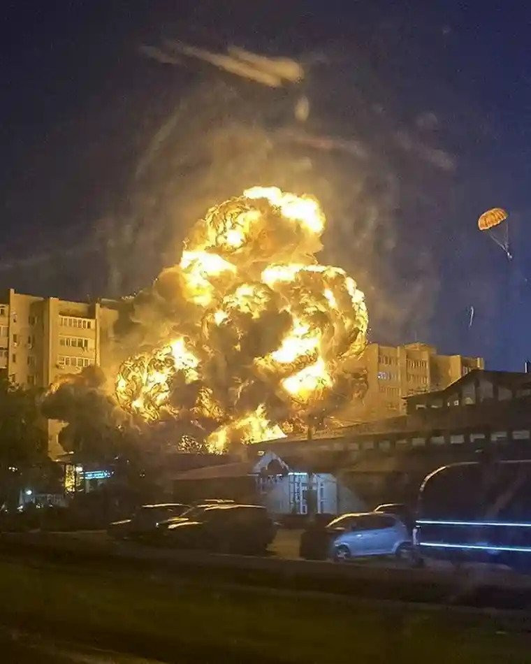 U padu ruskog vojnog aviona u mjestu Yeysk poginulo 13 osoba