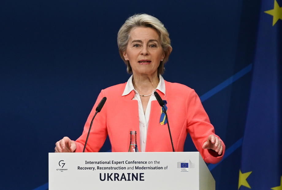 Von der Leyen: Svijet ne smije gubiti vrijeme već mora početi obnavljati Ukrajinu