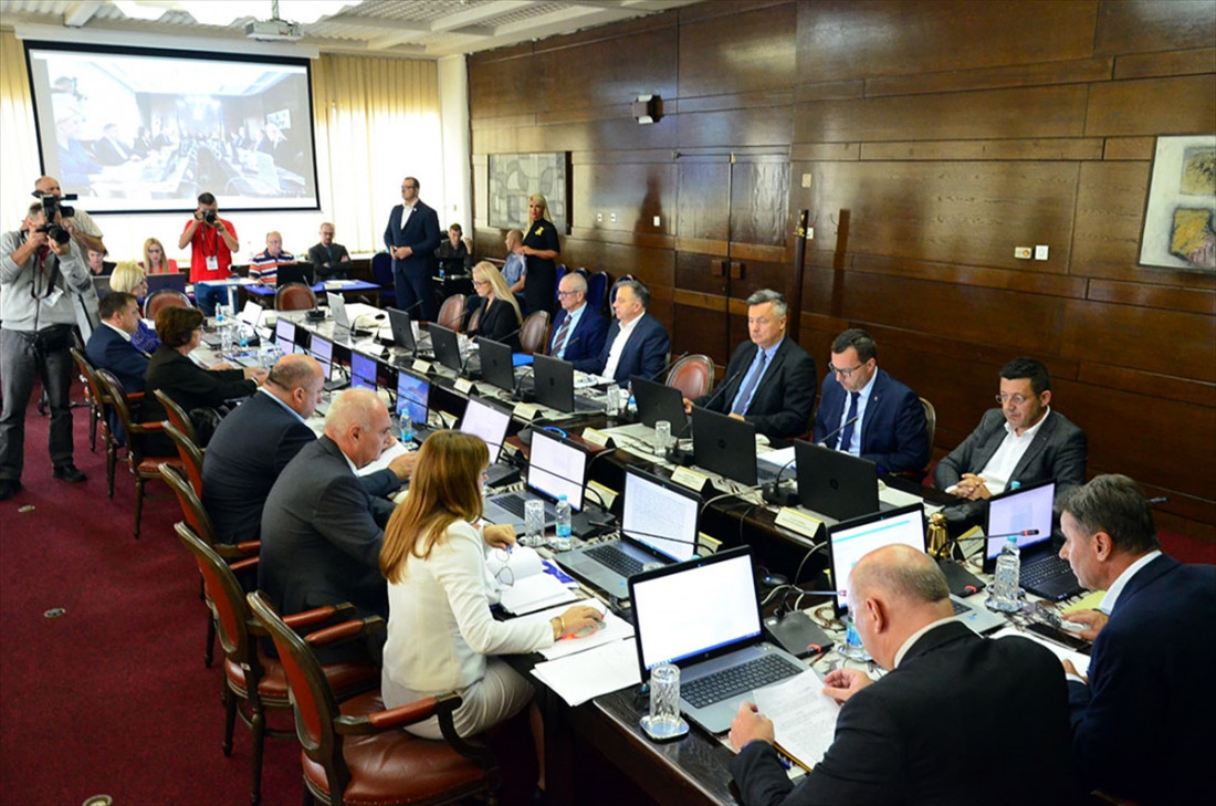 Vlada FBiH dala saglasnost Elektroprivredi BiH za izdvajanje 117.000 KM za Košarkaški savez BiH