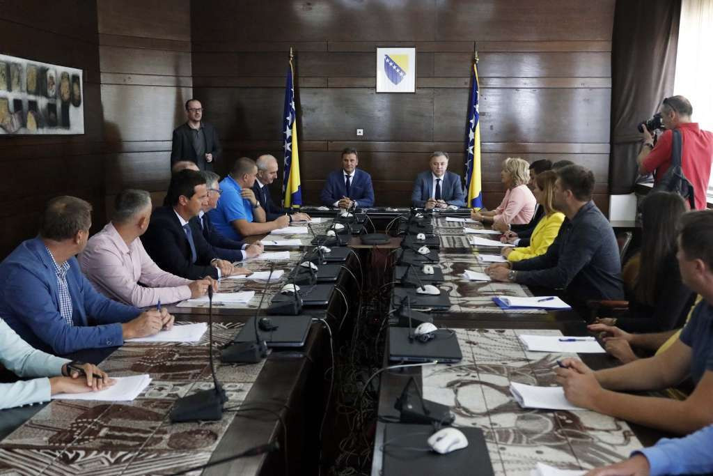 Potpisani ugovori o finansiranju razvoja poduzetničkih zona u FBiH