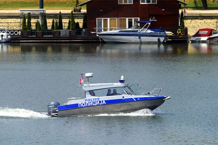 Dvoje mrtvih u sudaru glisera i teretnog broda na Dunavu