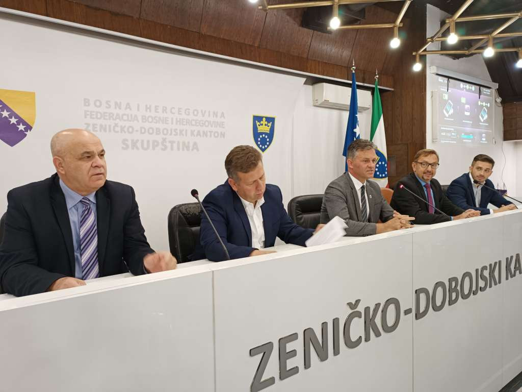 Potpisani novi kolektivni ugovori za prosvjetare u ZDK-u