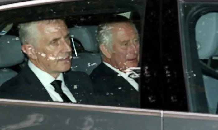 Kralj Charles popodne se obraća naciji, sahrana kraljice za desetak dana