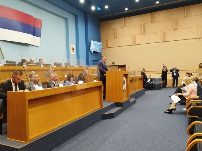 Dodik: BiH kakvu su stvorili stranci mora da nestane
