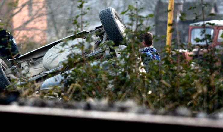 U naletu vlaka u Hrvatskoj smrtno stradala žena i dvoje djece