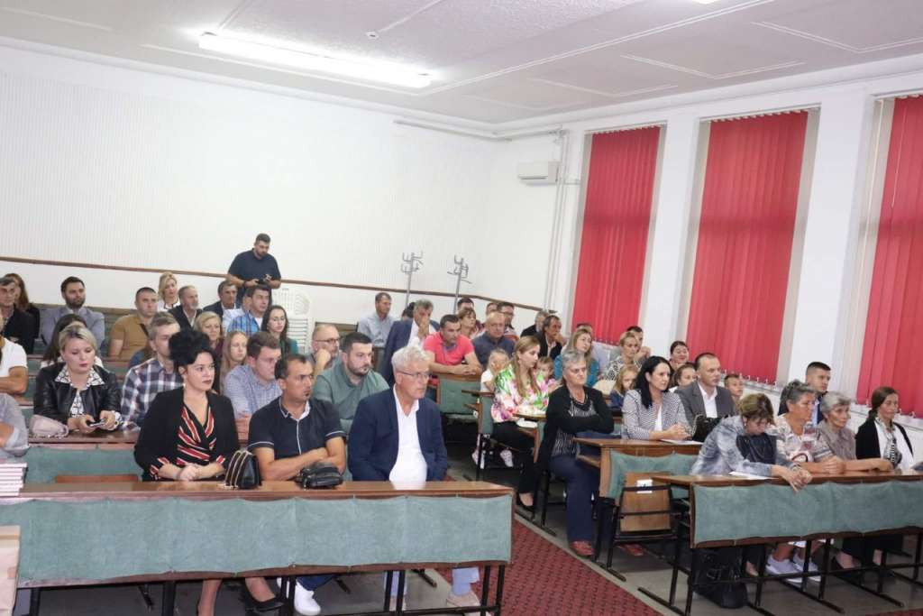 U Goraždu promovisana monografija 'Živa lomača – Pionirska ulica u Višegradu (14. juni 1992)'