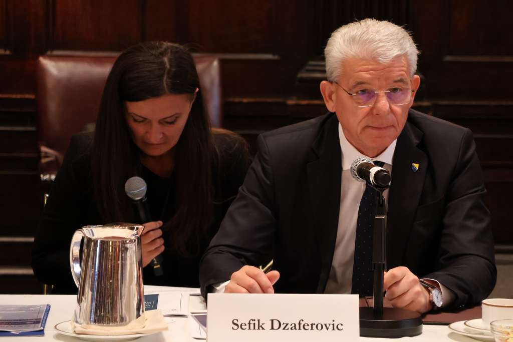 Džaferović u Harvardskom klubu o BiH i Ukrajini: Nakon embarga došao je genocid