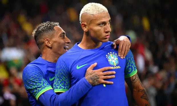 Rasistički ispadi na Parku prinčeva: Na Richarlisona bačena banana