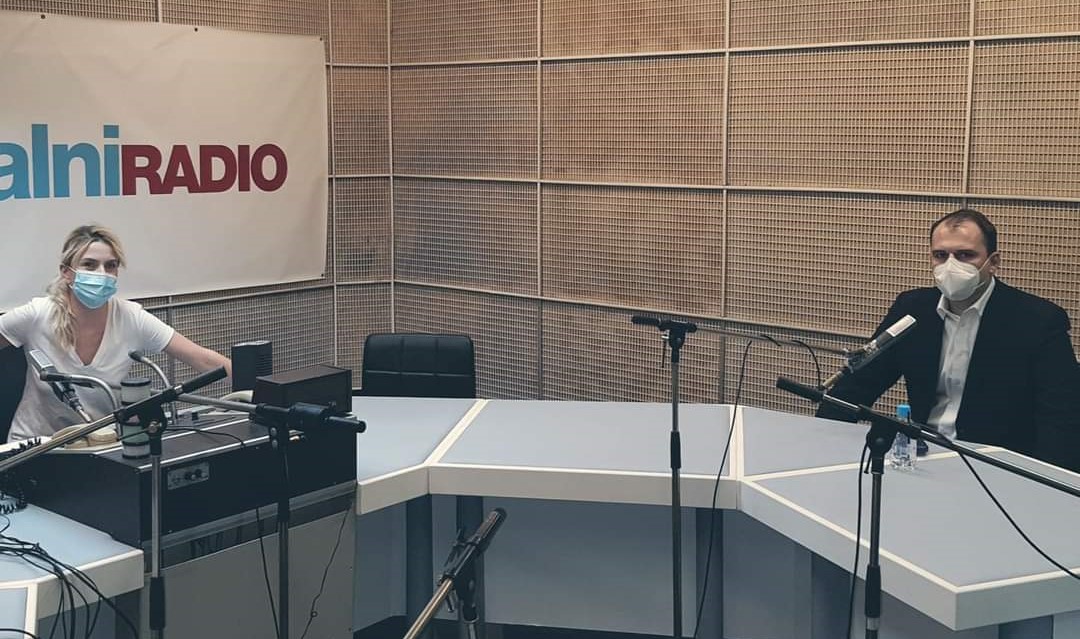 Otvoreni studio: Šta su nama Rusi i Amerikanci?