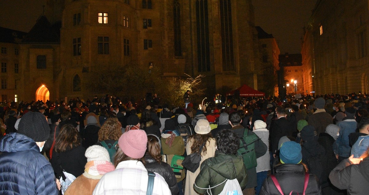 Demonstranti traže da se migrantima iz Morie dozvoli ulazak u Evropu