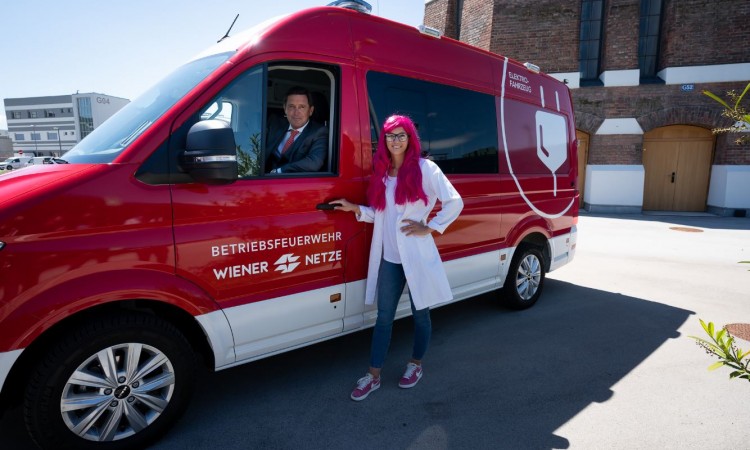 Beč: Predstavljeno prvo električno vatrogasno vozilo