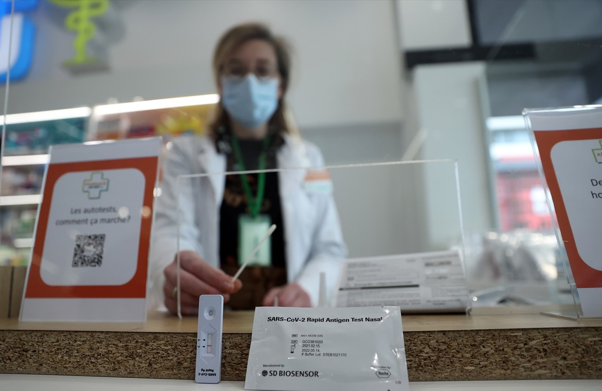 Brzi testovi na COVID-19 od sada se mogu kupiti i u apotekama u Belgiji