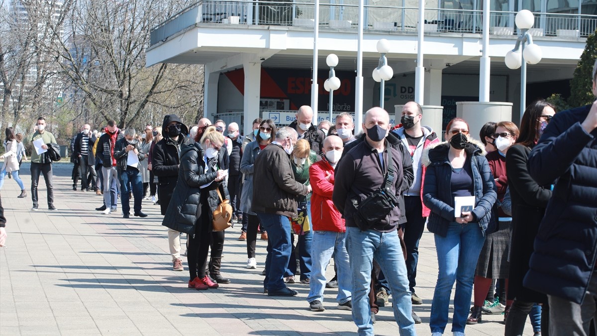 U redovima za vakcinaciju u Beogradu najviše građana BiH