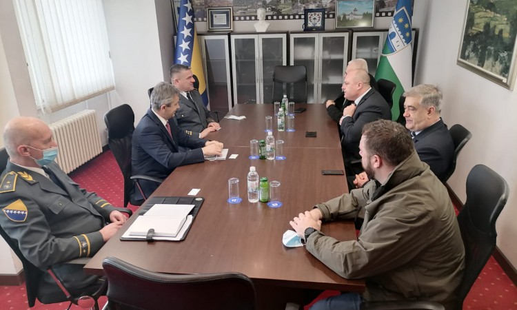 Galić u Bihaću: Mi ne možemo čuvati granicu sa jednom patrolom na 32 km