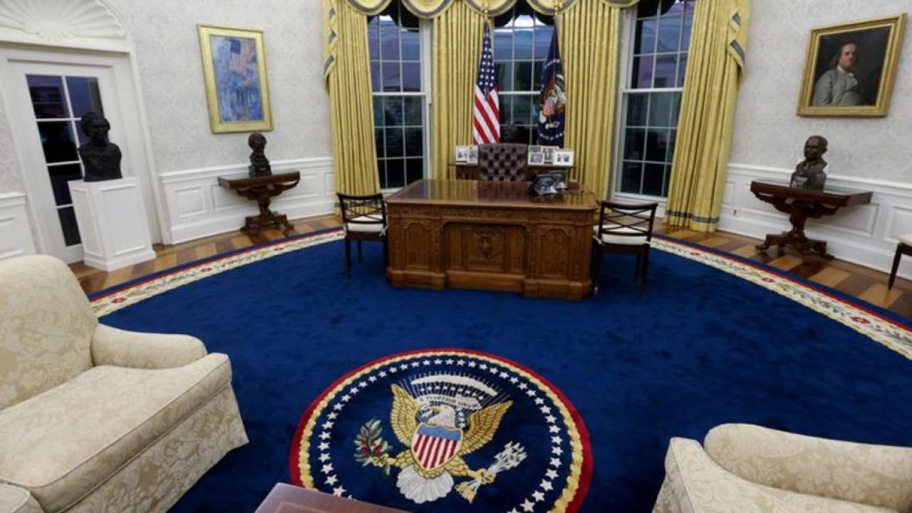 Maske, psi i fizička distanca: Biden izmijenio Bijelu kuću