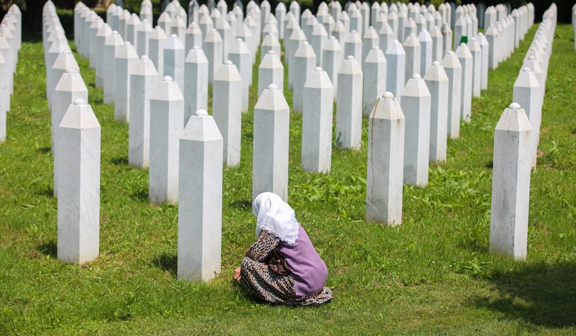 Majke Srebrenice: Cijelom Bosnom bijeli su nišani, uzeli su naše najmilije