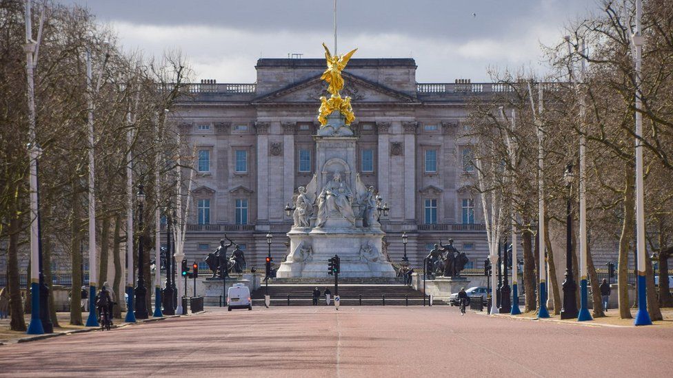 Britanska kraljica presudila o odjeći za sprovod