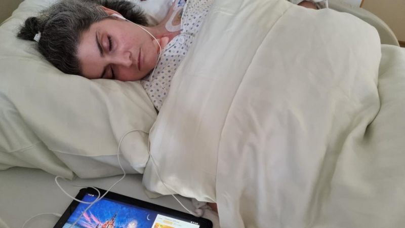 U sedmom mjesecu trudnoće pala u komu, probudila se poslije gotovo godinu dana