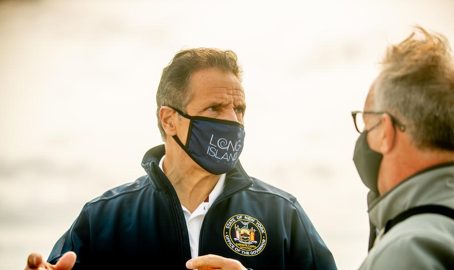 Cuomo traži nezavisnu istragu optužbi da je seksualno uznemiravao saradnice